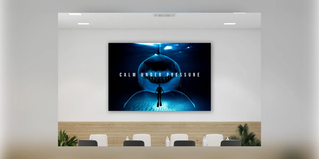 Quadro motivazionale Calm Under Pressure in una sala riunioni