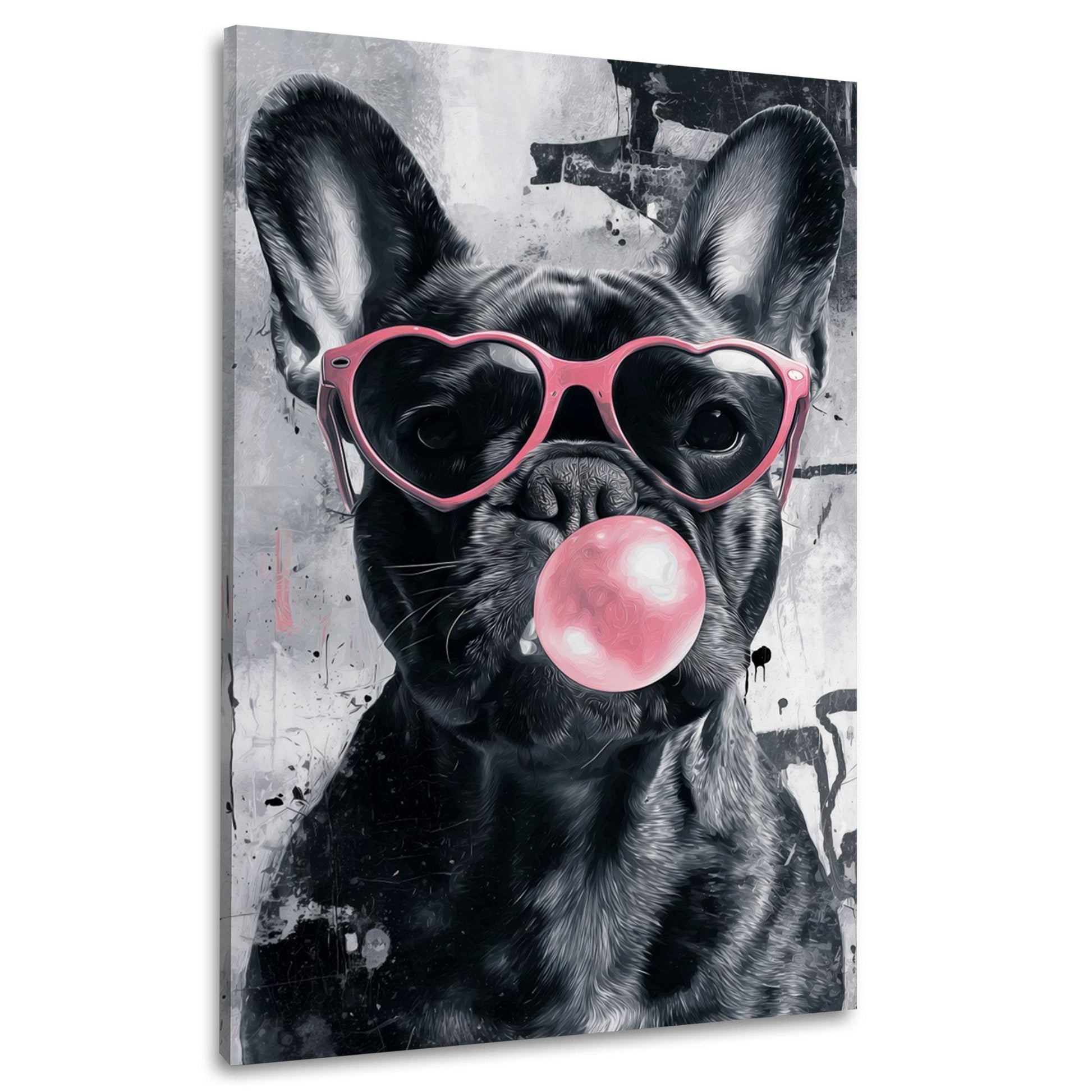 Bulldog con bolla di gomma e occhiali a cuore quadro