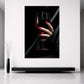 Eleganza con bicchiere di vino e unghie rosse quadro