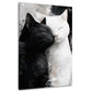 Gatti innamorati bianco e nero in dolce abbraccio quadro