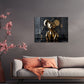 Scultura dorata di topo su marmo nero decorativo quadro