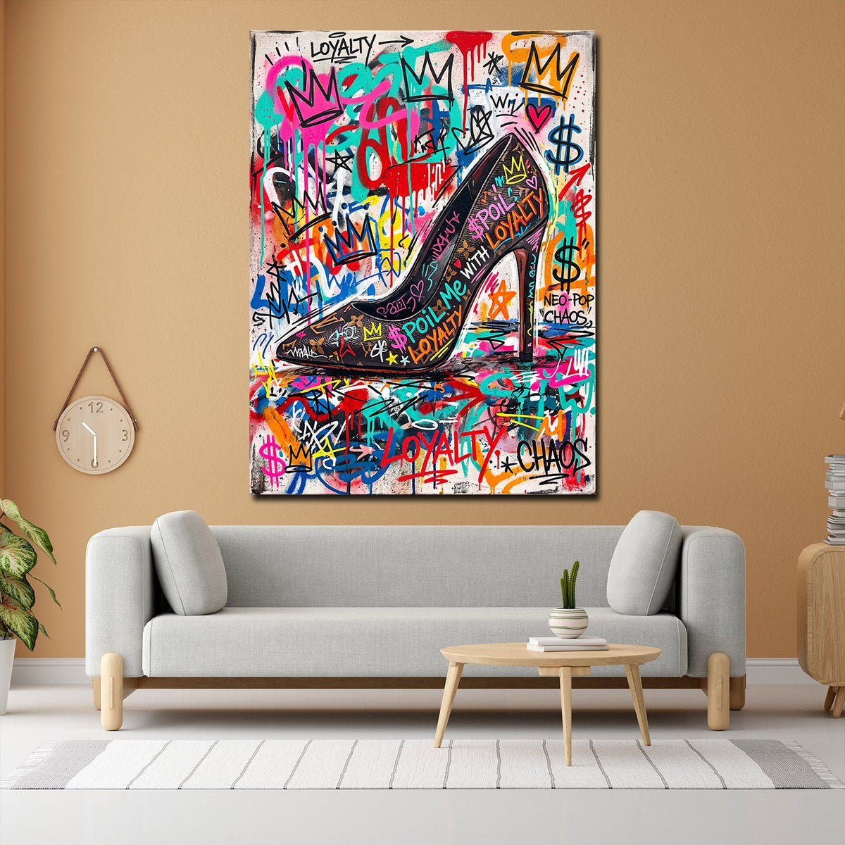 Quadro Spoil Me Loyalty Graffiti colorato appeso alla parete